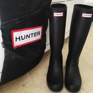 Black Hunter Boots